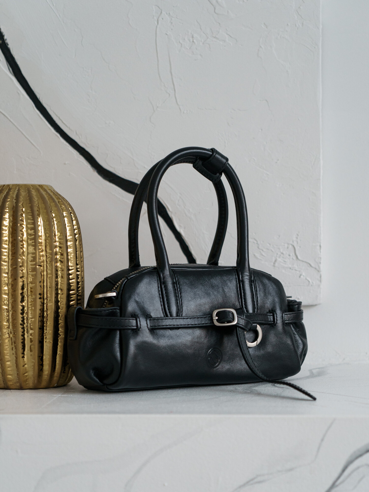 Сумка бочонок Paprika Bag Italy, фактура гладкая, черный — фото 1