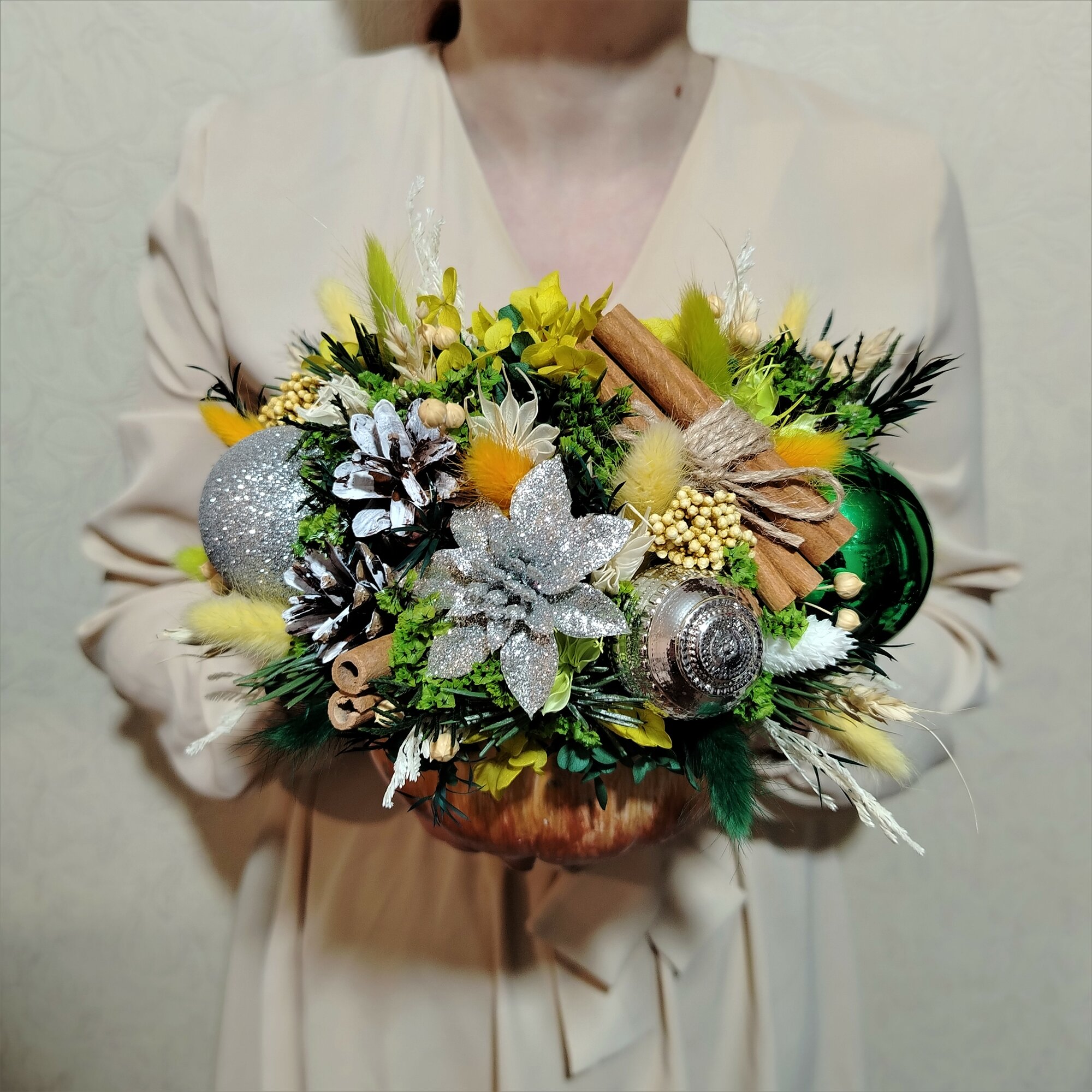 Новогодняя композиция Floral Accord 