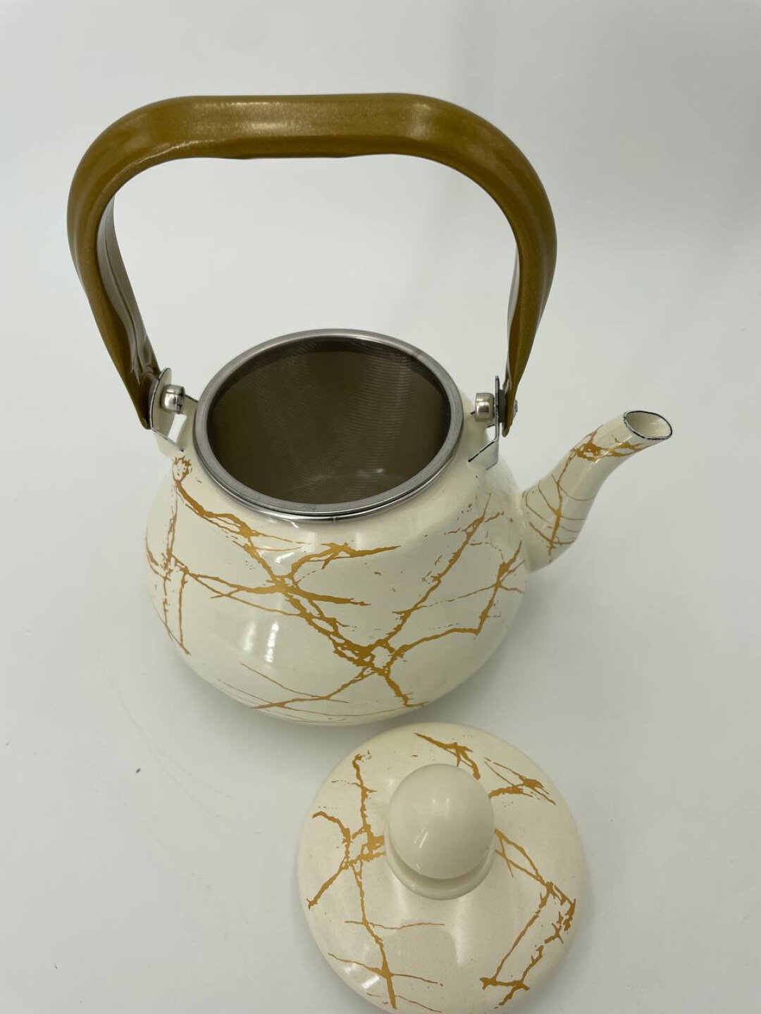 Набор эмалированных чайников, в подарочной упаковке, белого цвета — фото 1