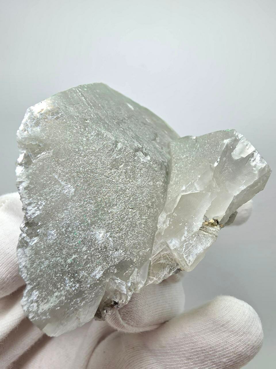 Кальцит с пиритом, 73 мм 72 г. — фото 1