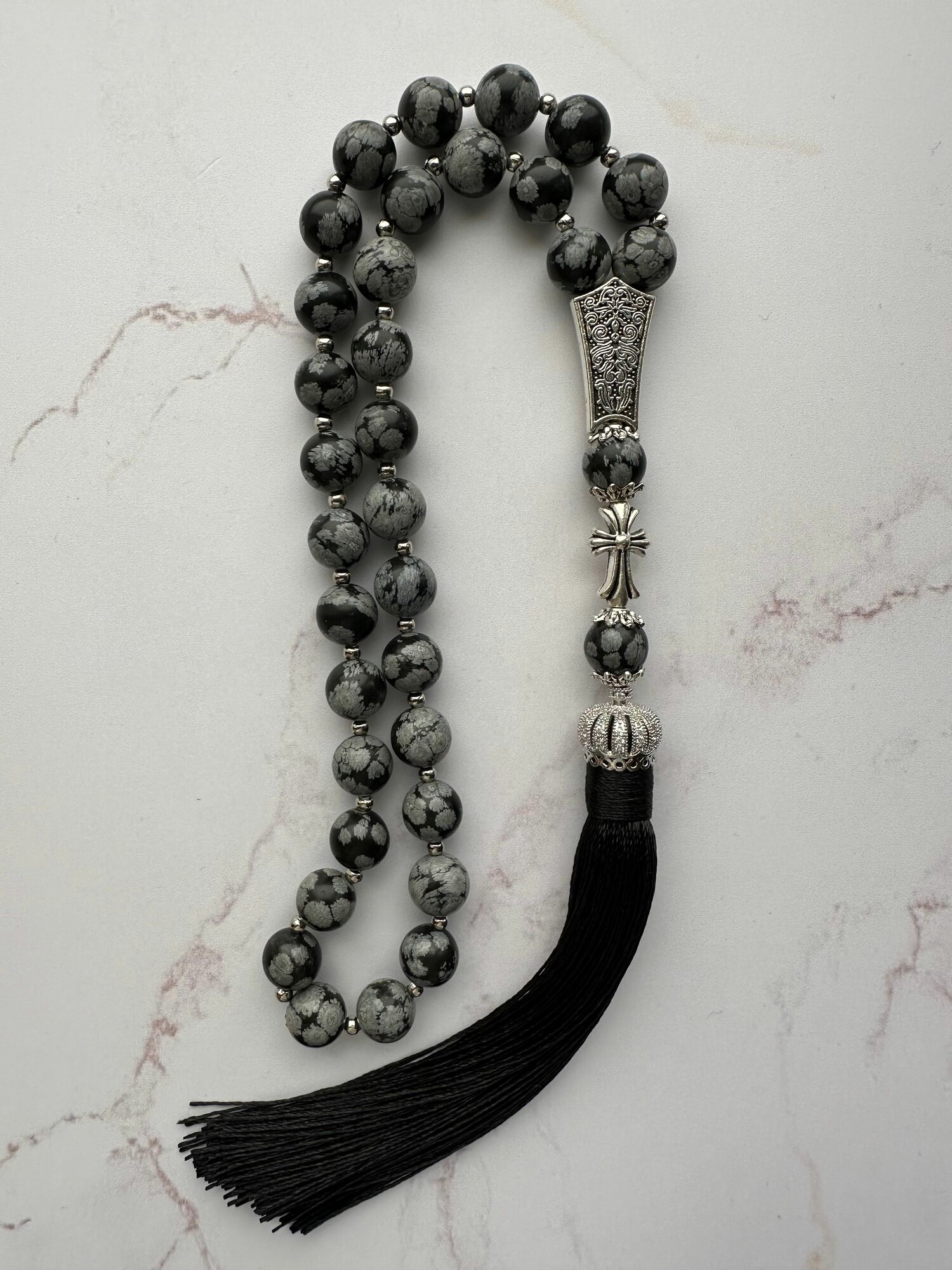 Четки из камня Снежный Обсидиан