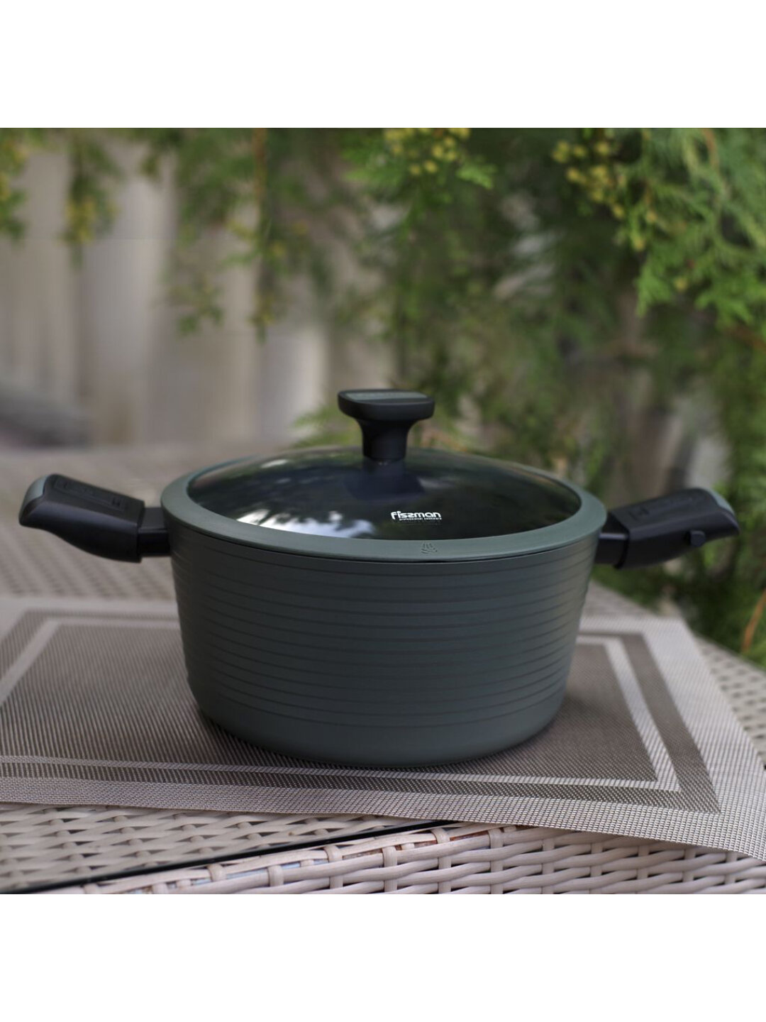 Кастрюля с антипригарным покрытием и стеклянной крышкой FISSMAN BRILLIANT 14383, диаметр 28 см, универсальная