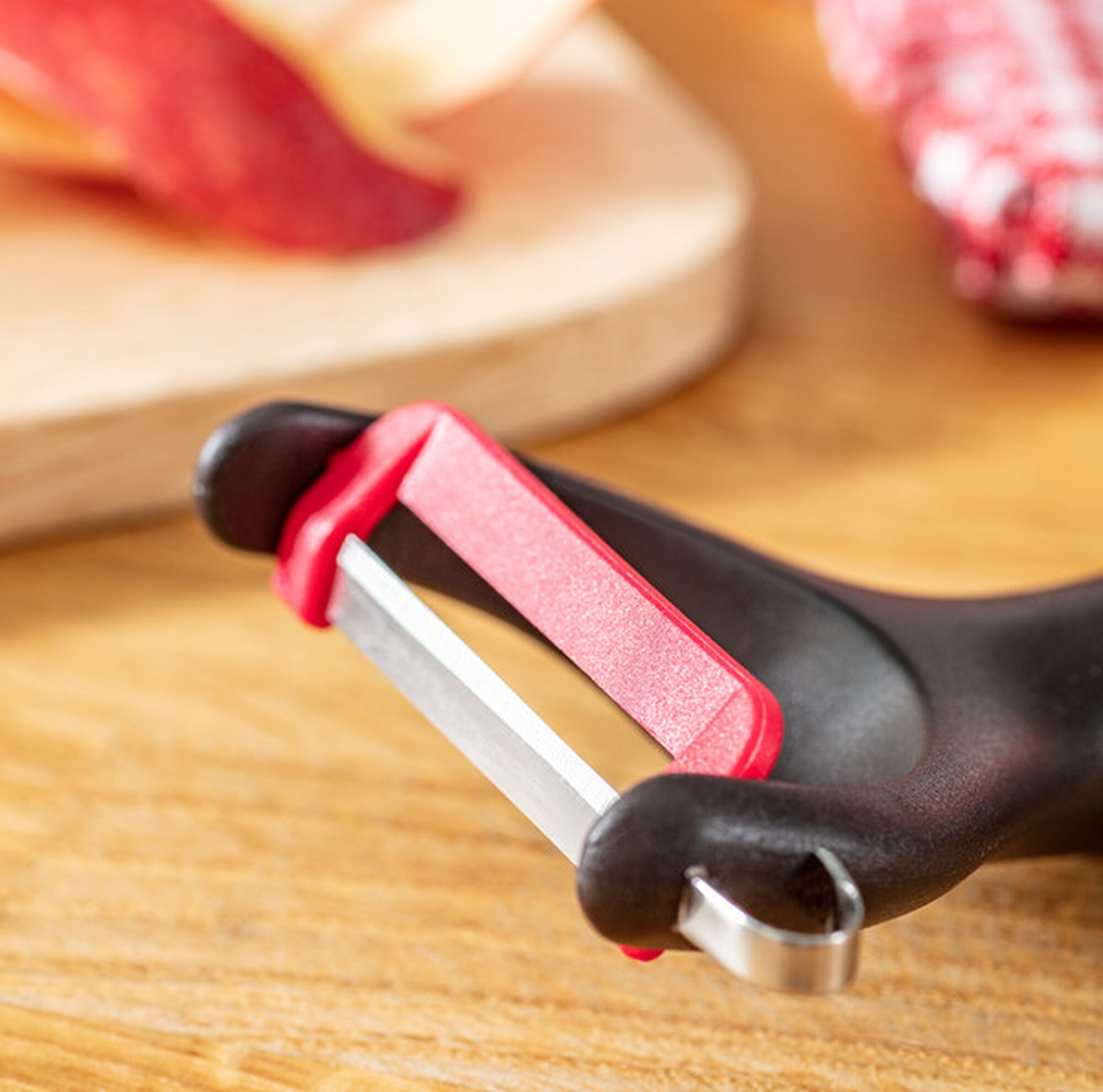 Картинки Овощечистка Tefal PEERLING Ingenio, силикон, пластик, 13см, черная