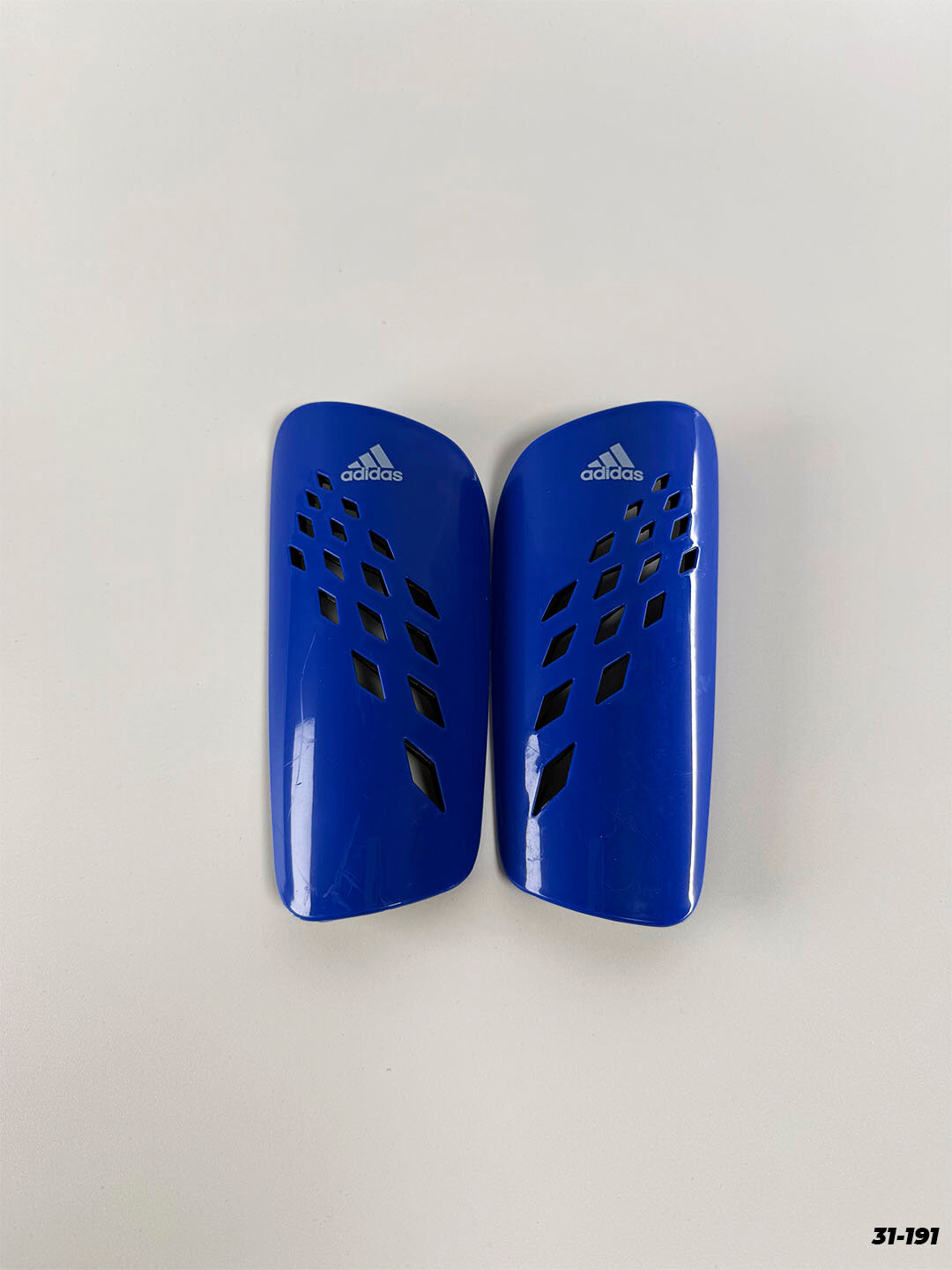 Футбольные щитки SPORTS — прочная защита, ультралёгкий вес и эластичный комфорт — фото 1