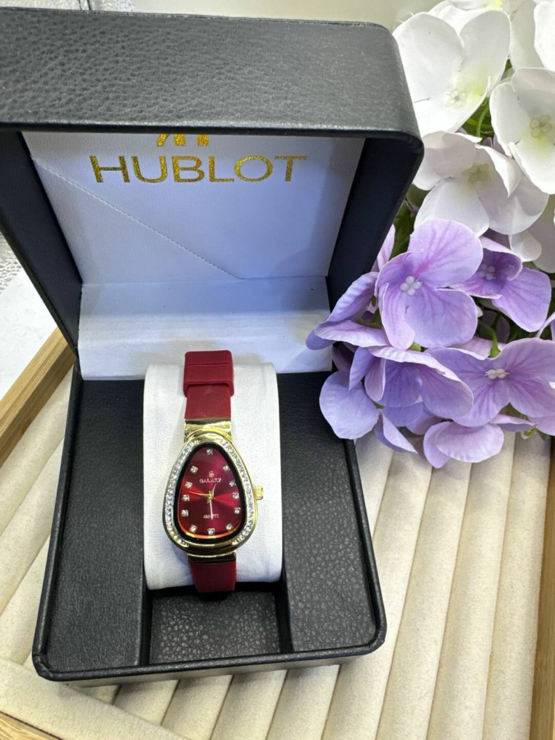 Наручные часы 100 Years Zeppelin, золотой — фото 1