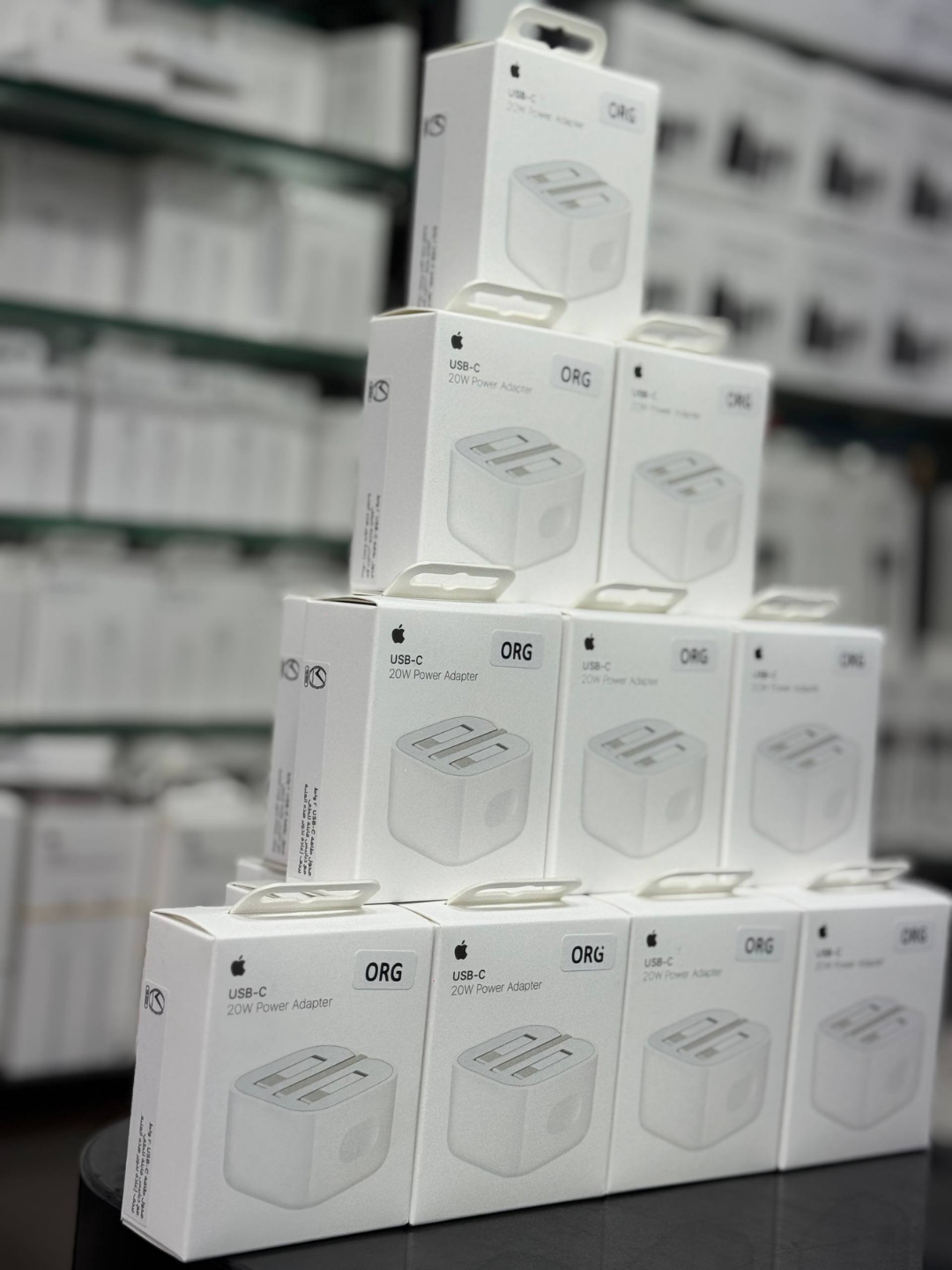 Оригинальное зарядное устройство Apple Adapter 20W USB-C для iPhone Зарядка для iPhone 13/14/15/16/17 Pro Max. — фото 1