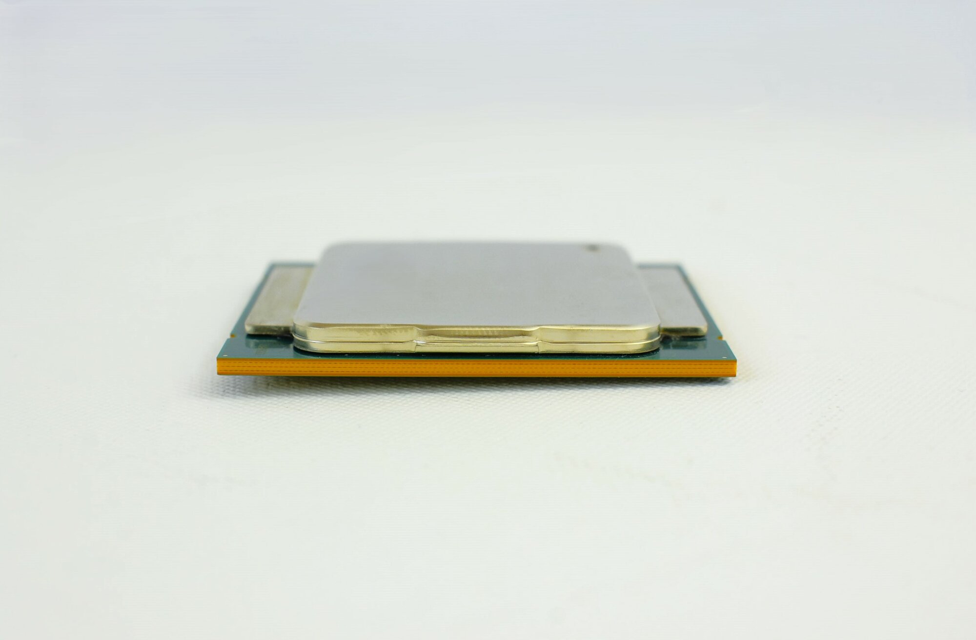 Процессор Intel Xeon E5 2680v3, 30 MB Cache, 2,5 Ghz, 12 Core, LGA2011-3 OEM — фото 1