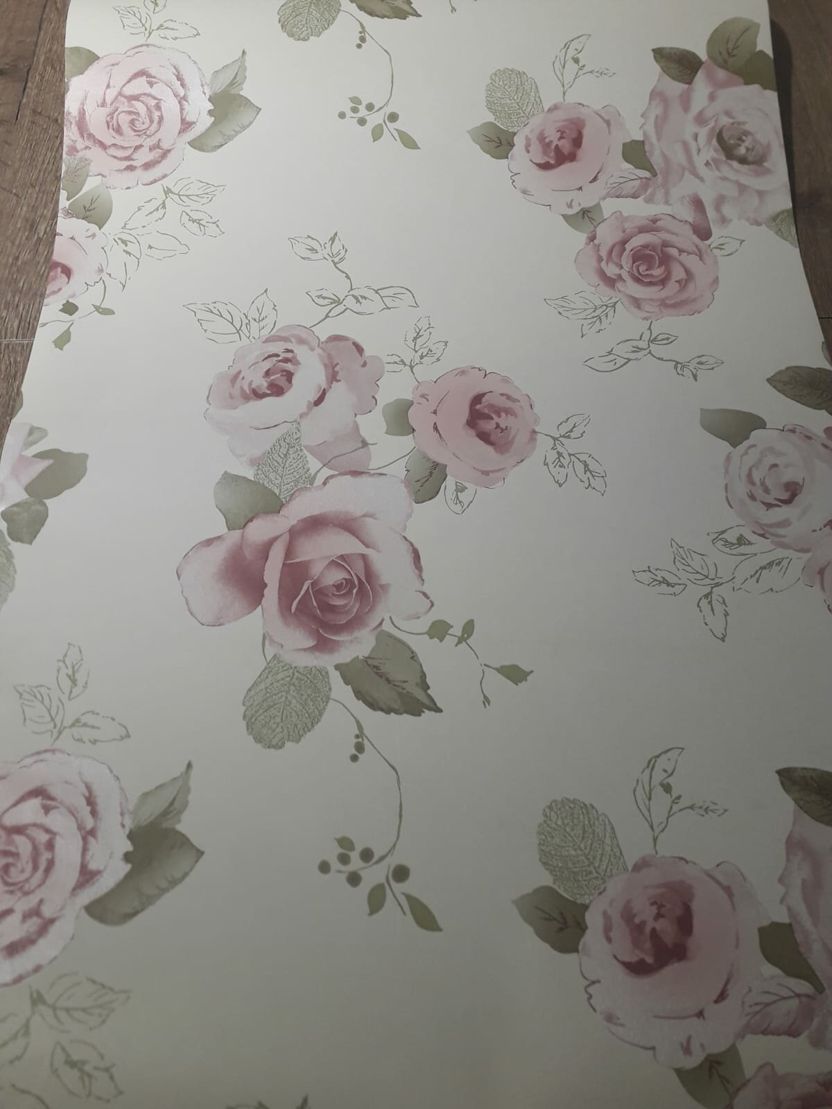 Обои Coswig 4124-01 виниловые на флизелиновой основе светостойкие 0.53х10.05м Розы на бежевом фоне