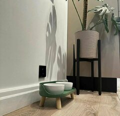 Изображение товара Двойная керамическая миска для кошек и собак с подставкой