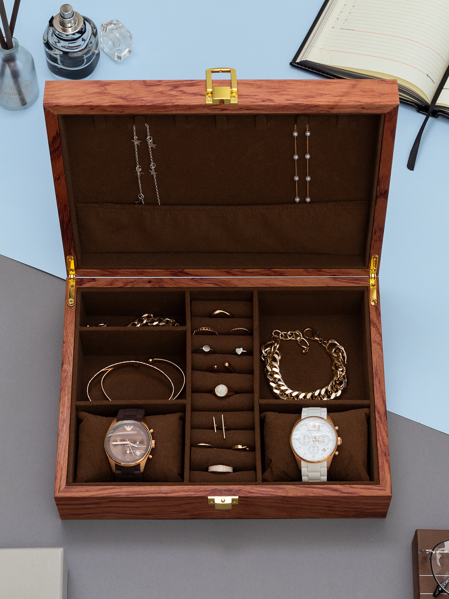 "CLOX Box" - деревянная шкатулка для часов и украшений с замком