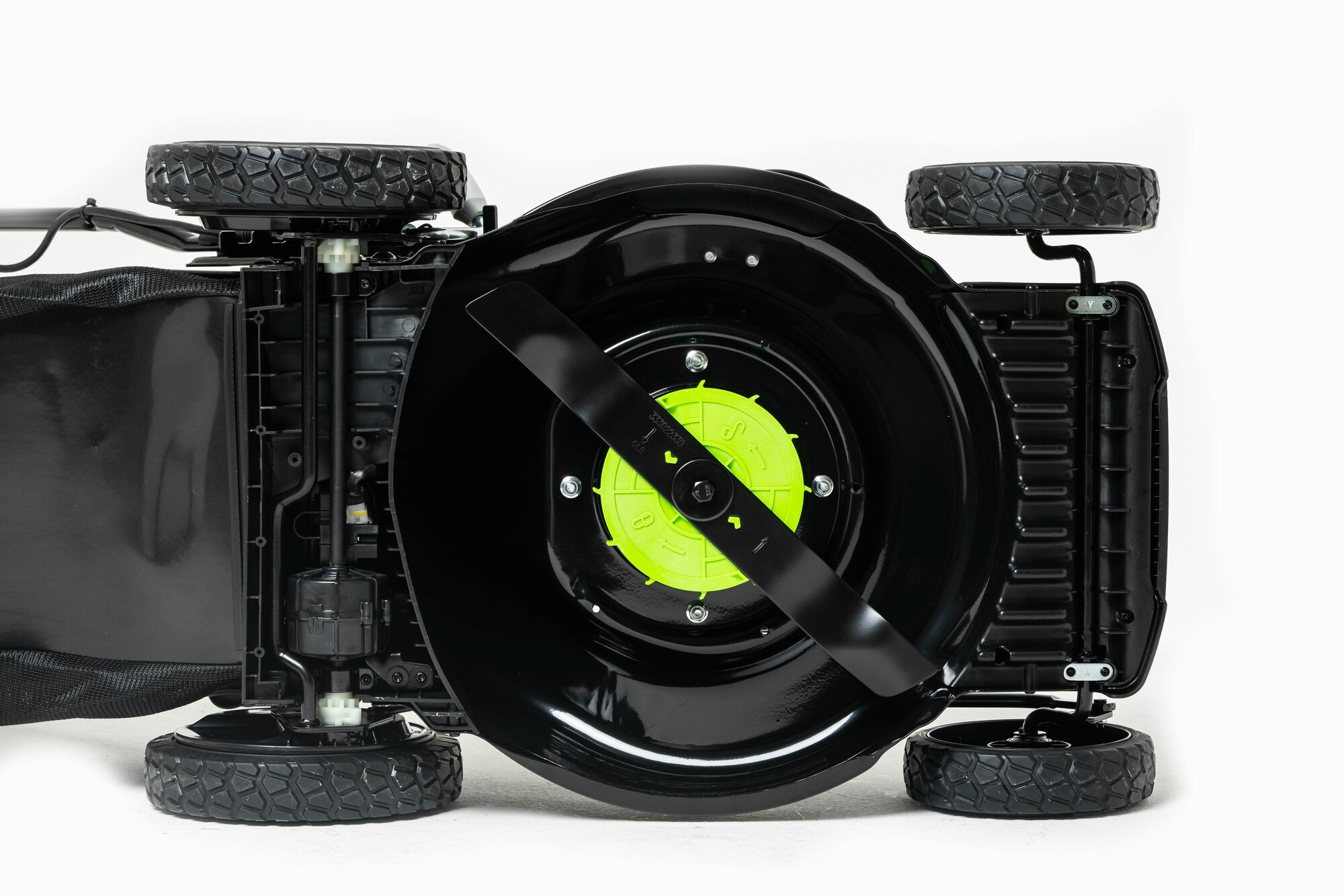 Газонокосилка аккумуляторная Greenworks GD40LM46SP, 40V, 46см, самоходная, бесщеточная, c 1хАКБ 8 Ач и ЗУ , 2506807UH — фото 1