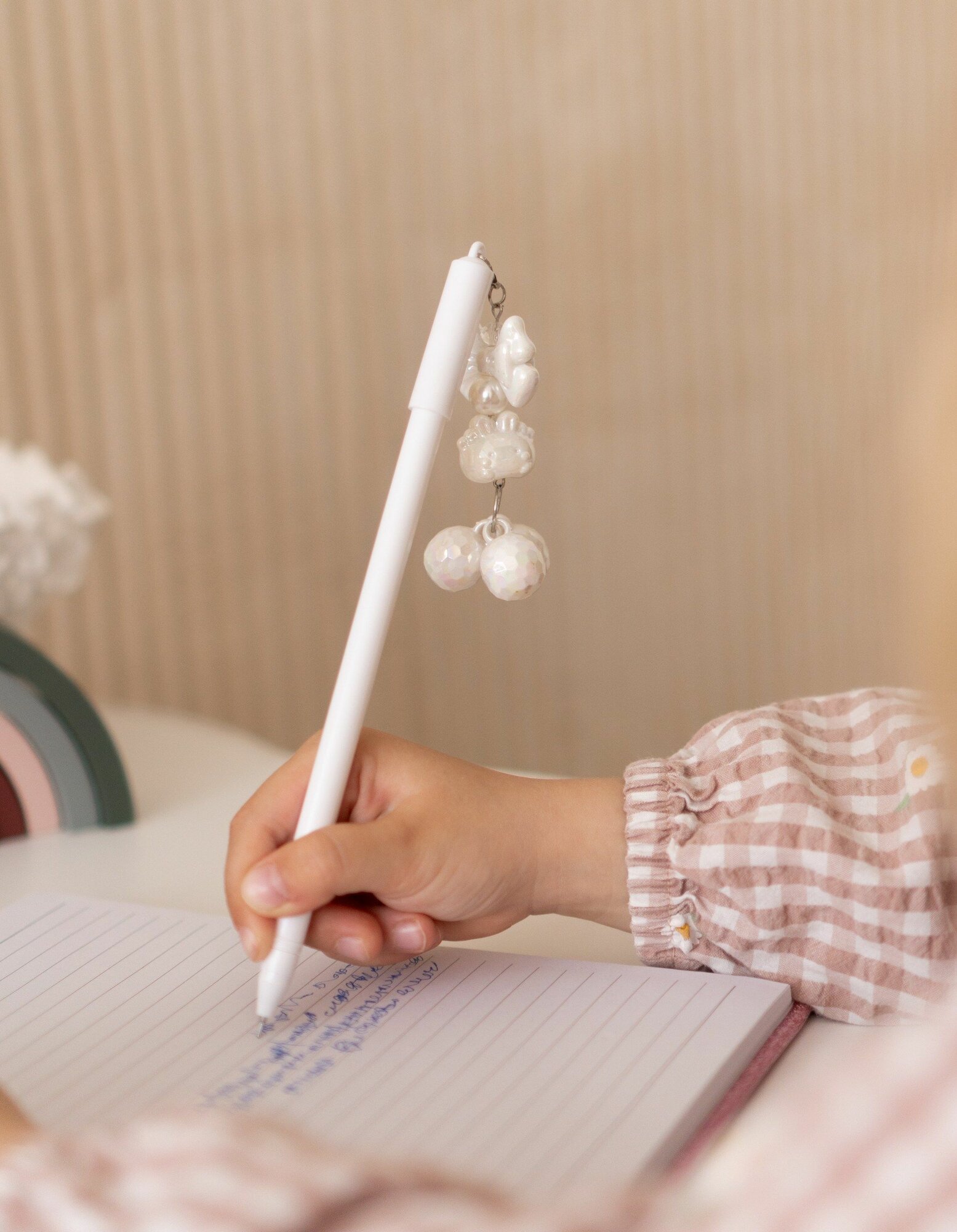 Ручка с бусинами