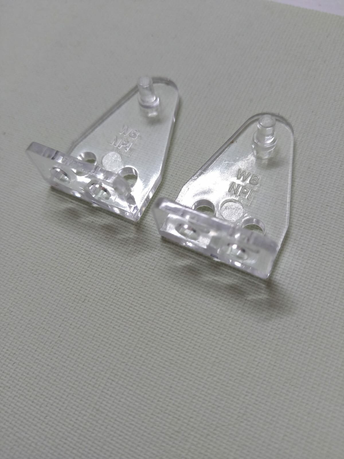 Фиксатор нижней планки горизонтальных жалюзи 4 шт.