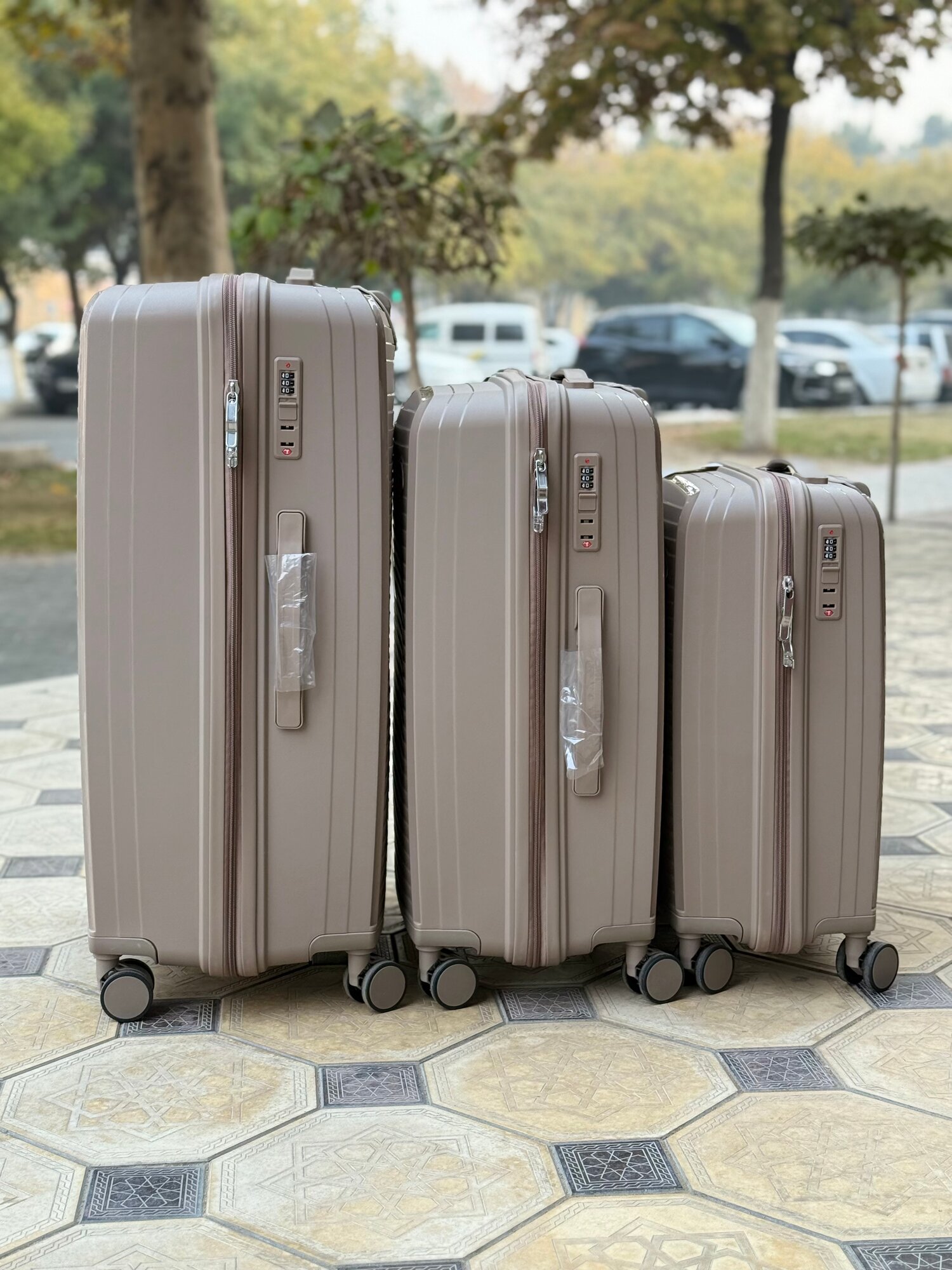 Комплект чемоданов , бежевый — фото 1