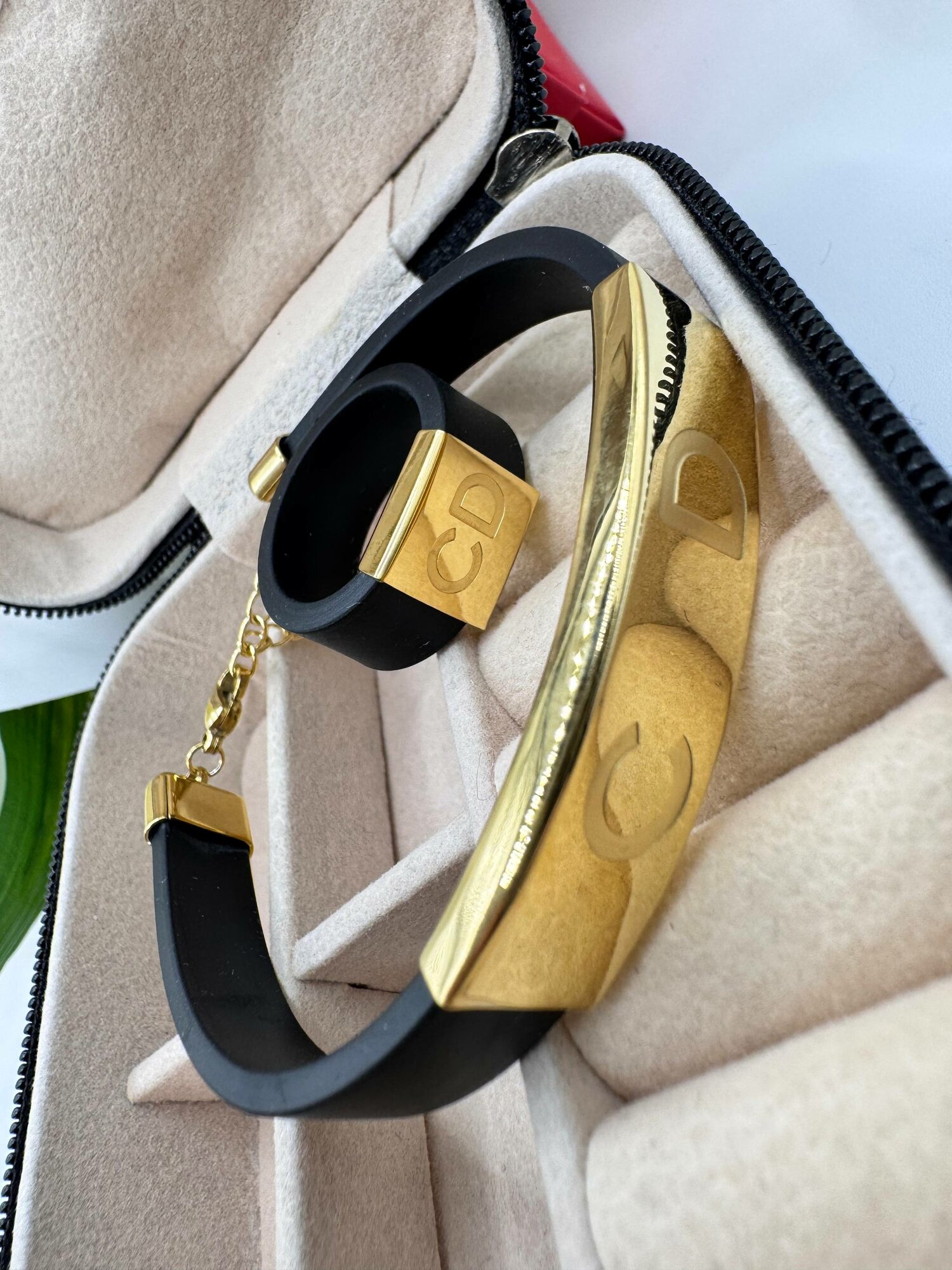 Браслет-бэнгл