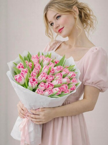 Изображение товара Букет из 25 тюльпанов махровых