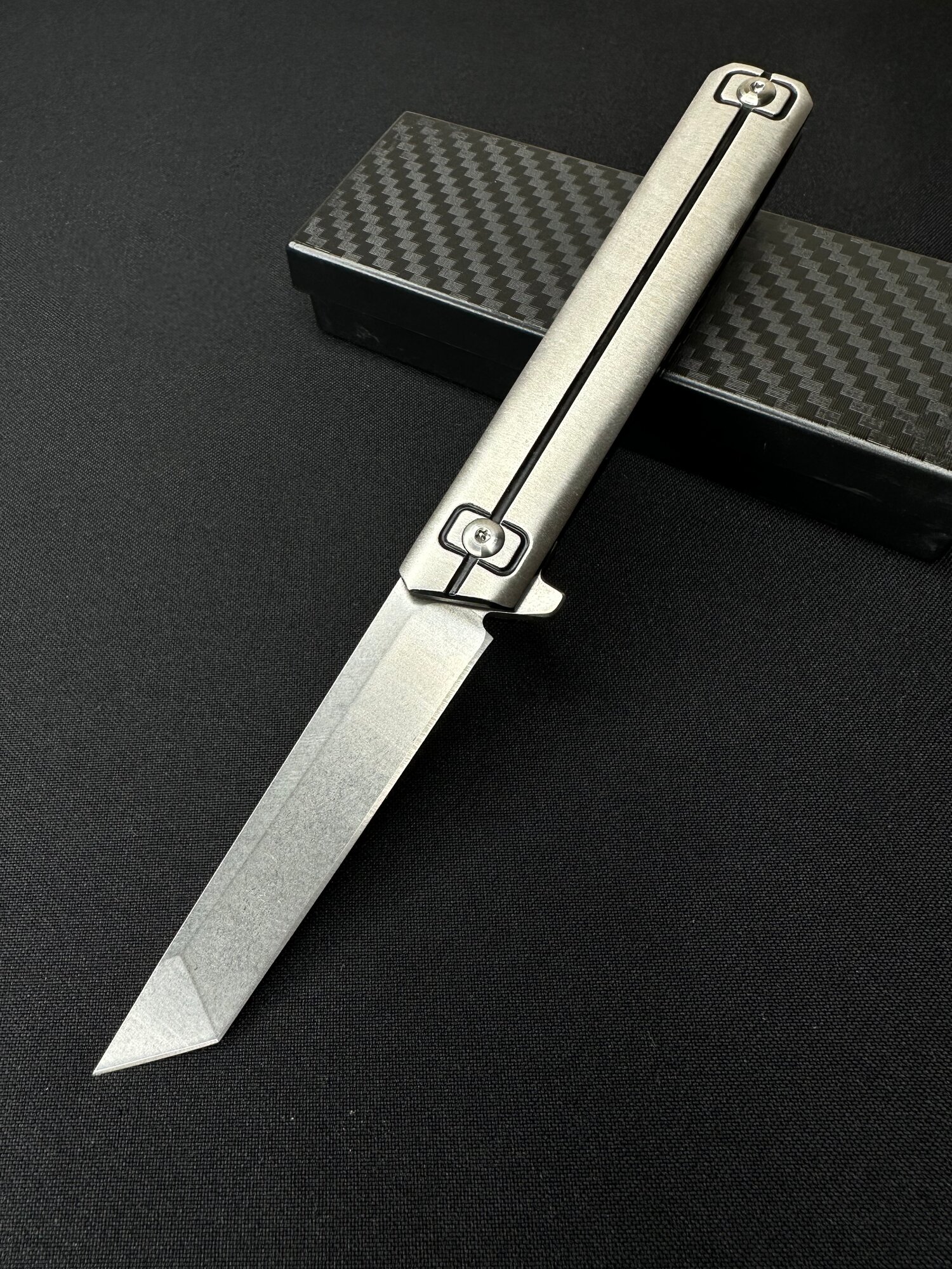 Нож складной карманный Silver Tanto, D2