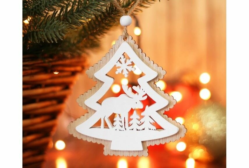 Подвеска новогодняя из дерева "Олень и елка"