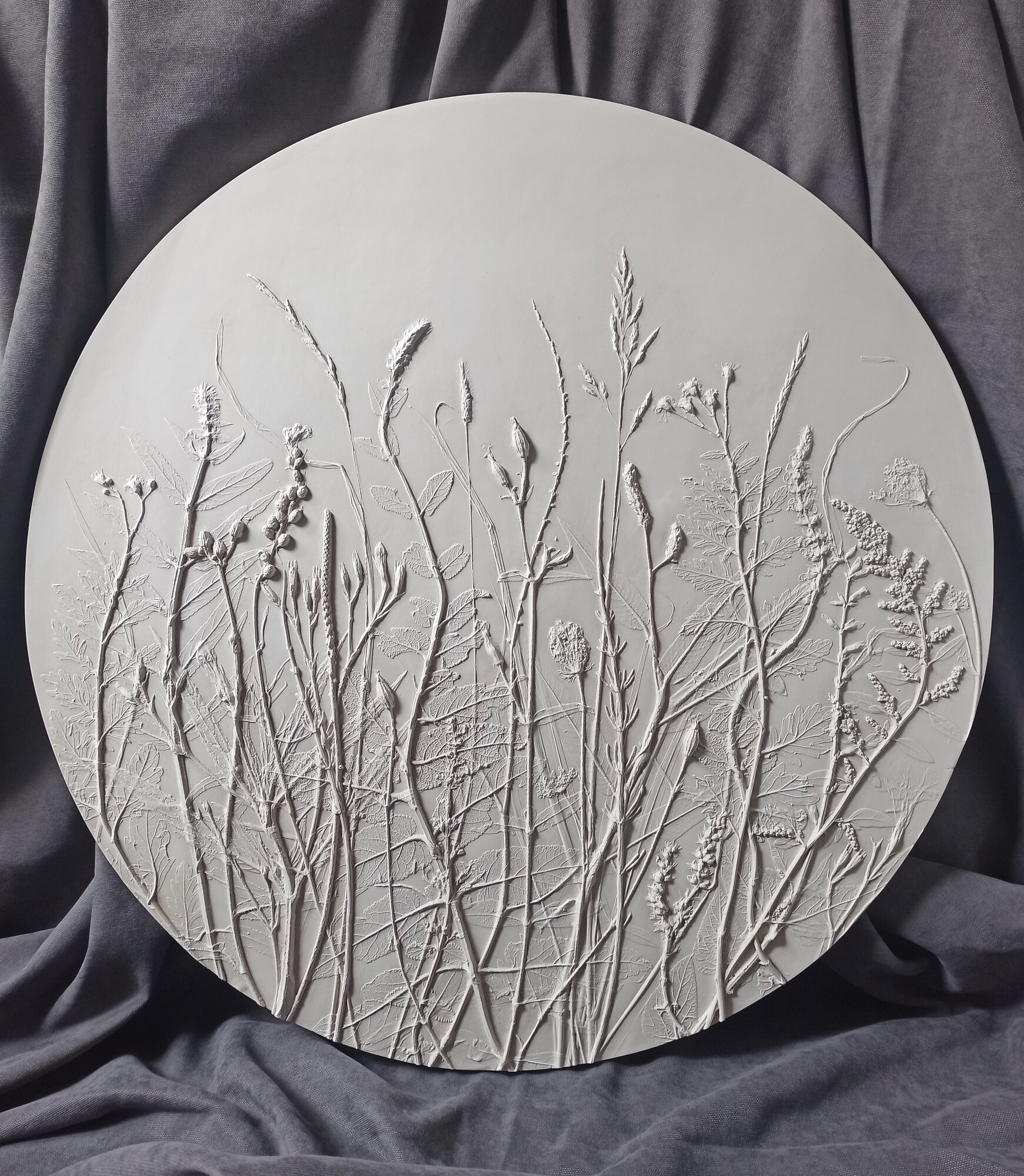 Ботанический барельеф. Панно 60 см, цвет молочный. Ручная работа