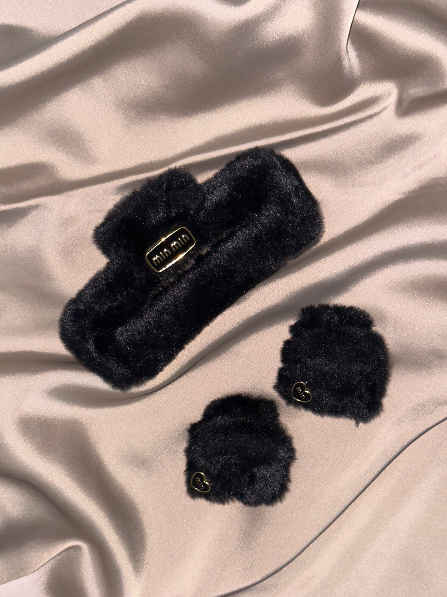 Набор необычных заколок для волос 3в1 , MIO MIO, цвет черный , тренд зима 2025