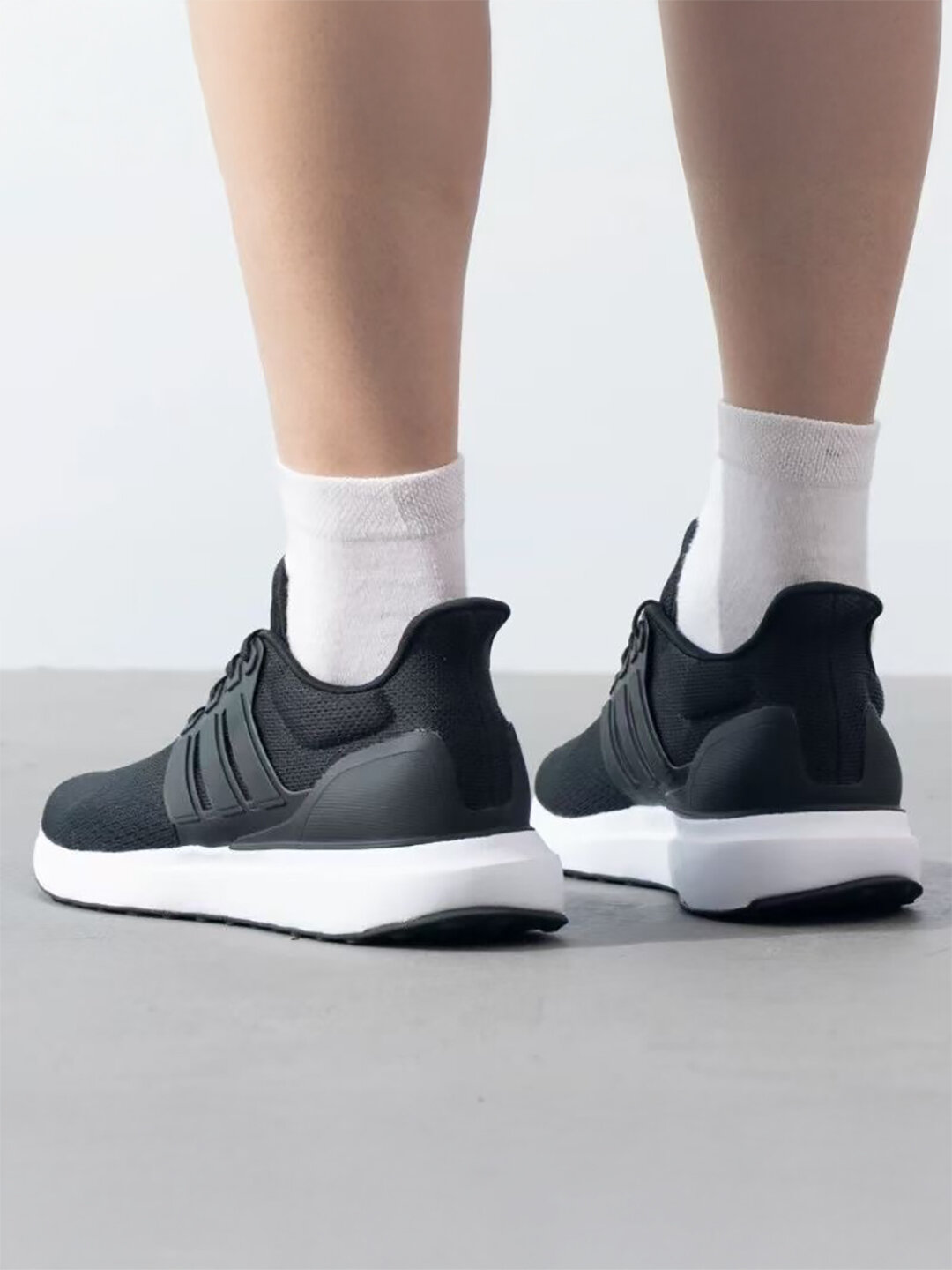 Кроссовки adidas CLOUD HI 1, полнота F, размер 41 1/3 FR, black/white/multicolor — фото 1