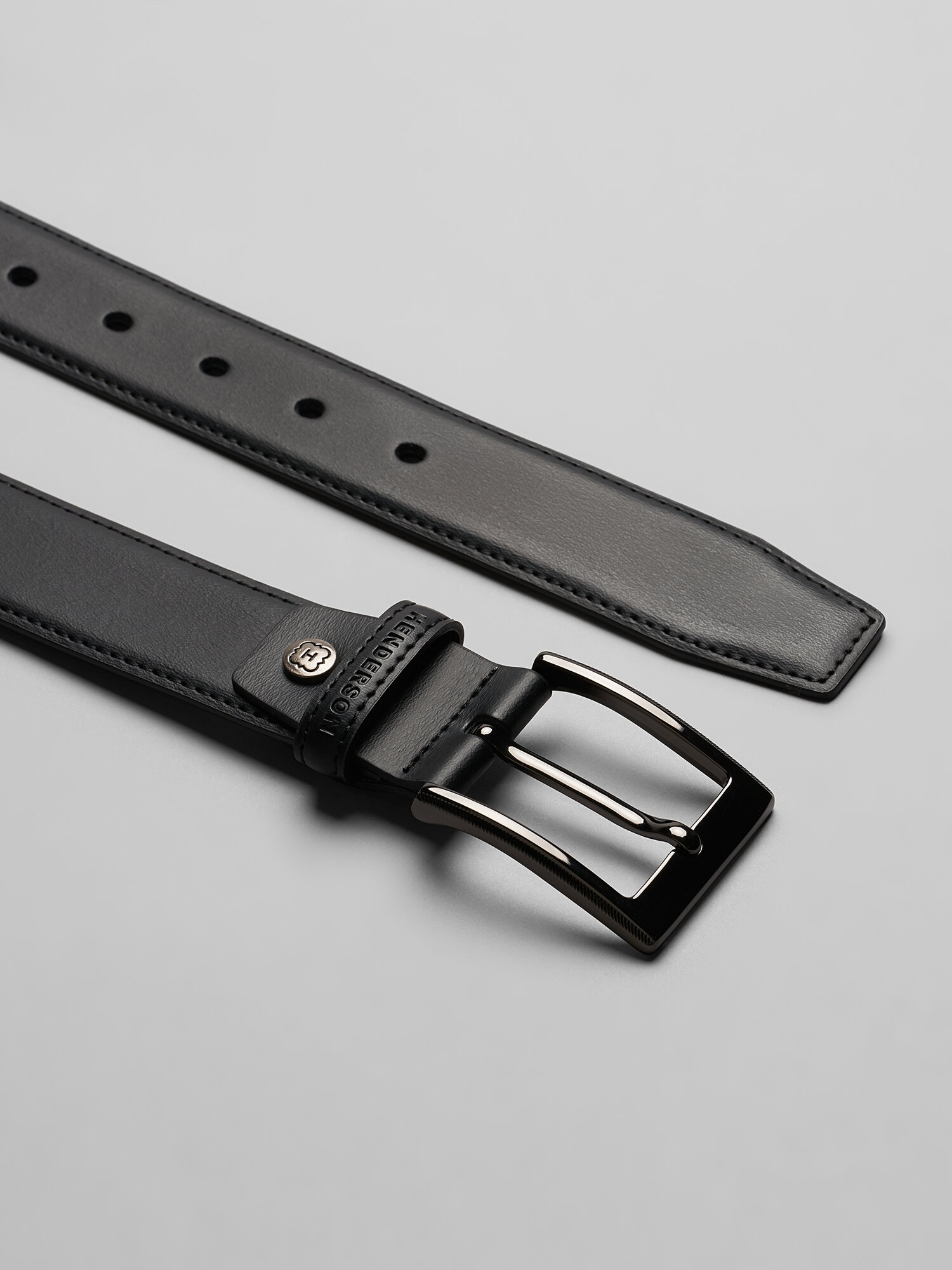 Ремень HENDERSON для мужчин, размер 135, черный — фото 1