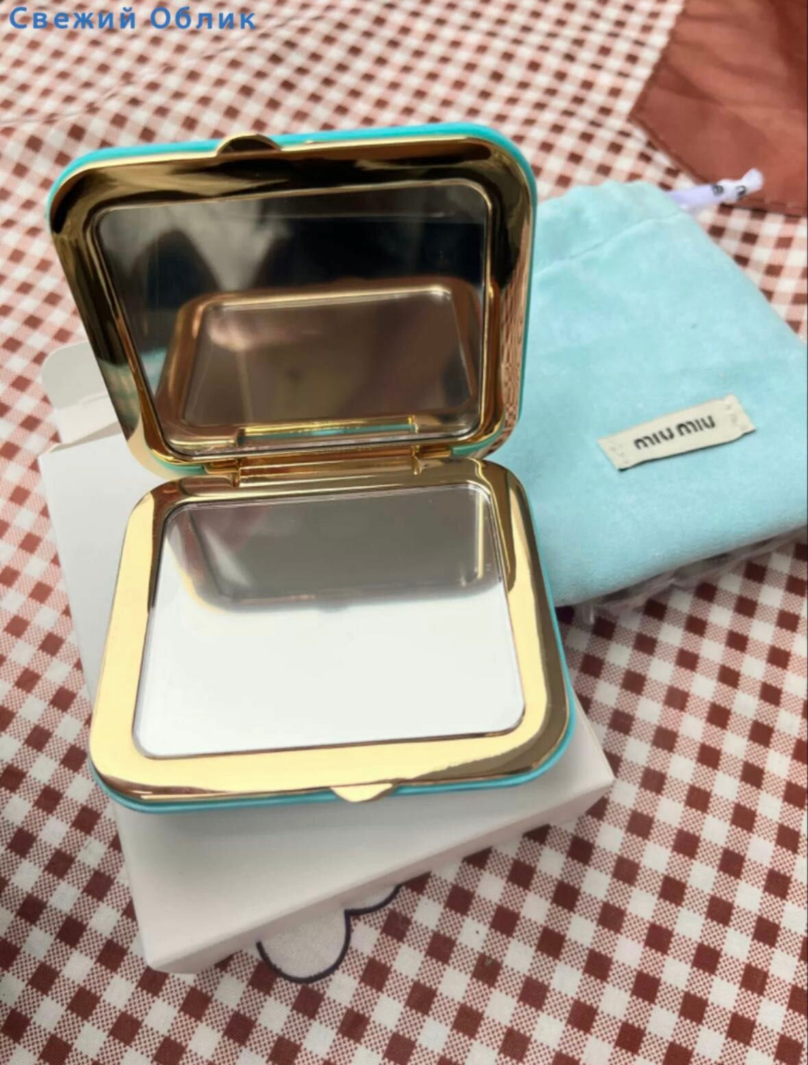 Miu Miu Зеркало карманное, 6 см