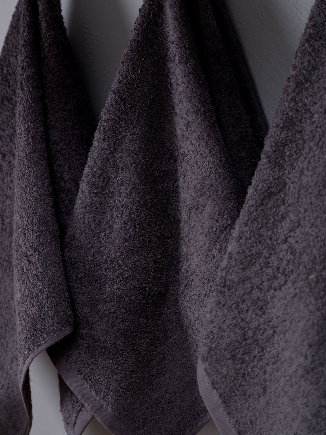 Набор полотенец BIO-TEXTILES махровых 3 шт 40*70 темно-серый кухонный для лица рук ванной комплект в подарок 100% хлопок - фотография № 3