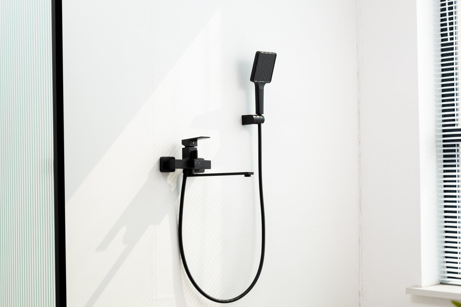 Смеситель для ванны Frap F2291-6, черный матовый