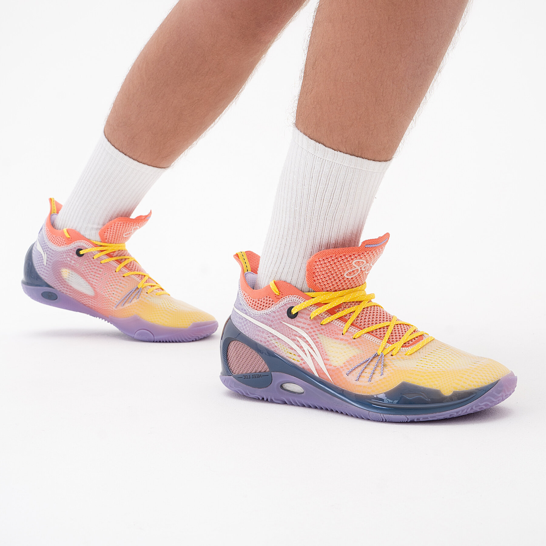 Кроссовки LI-NING Wade 808 3 Ultra V2 размер 9.5 бежевый