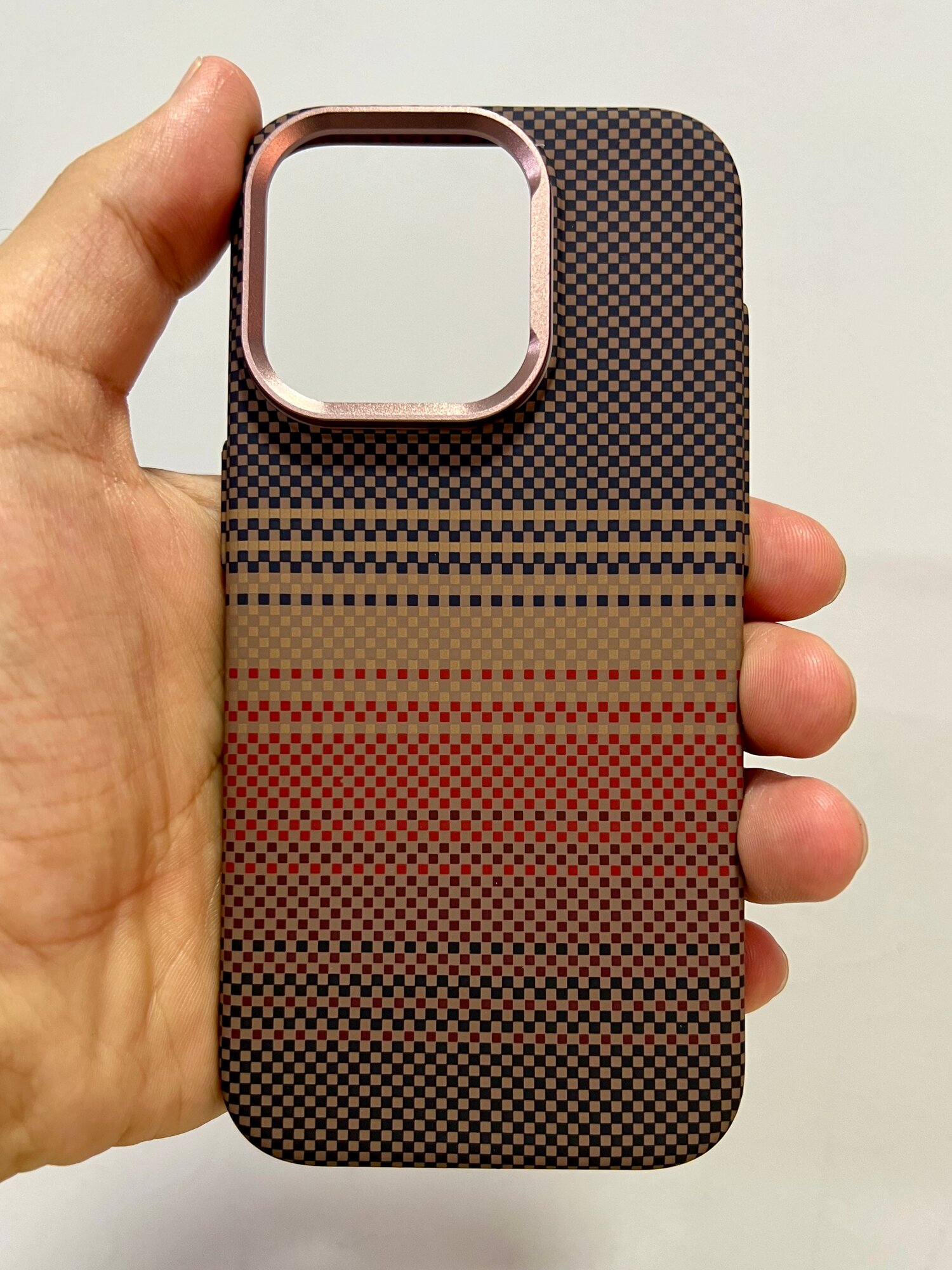 Чехол карбон для iPhone 15 Pro, Dark Sunset(темний оранжвий), FreeAir (оригинал), с MagSafe, очень лёгкий и прочный