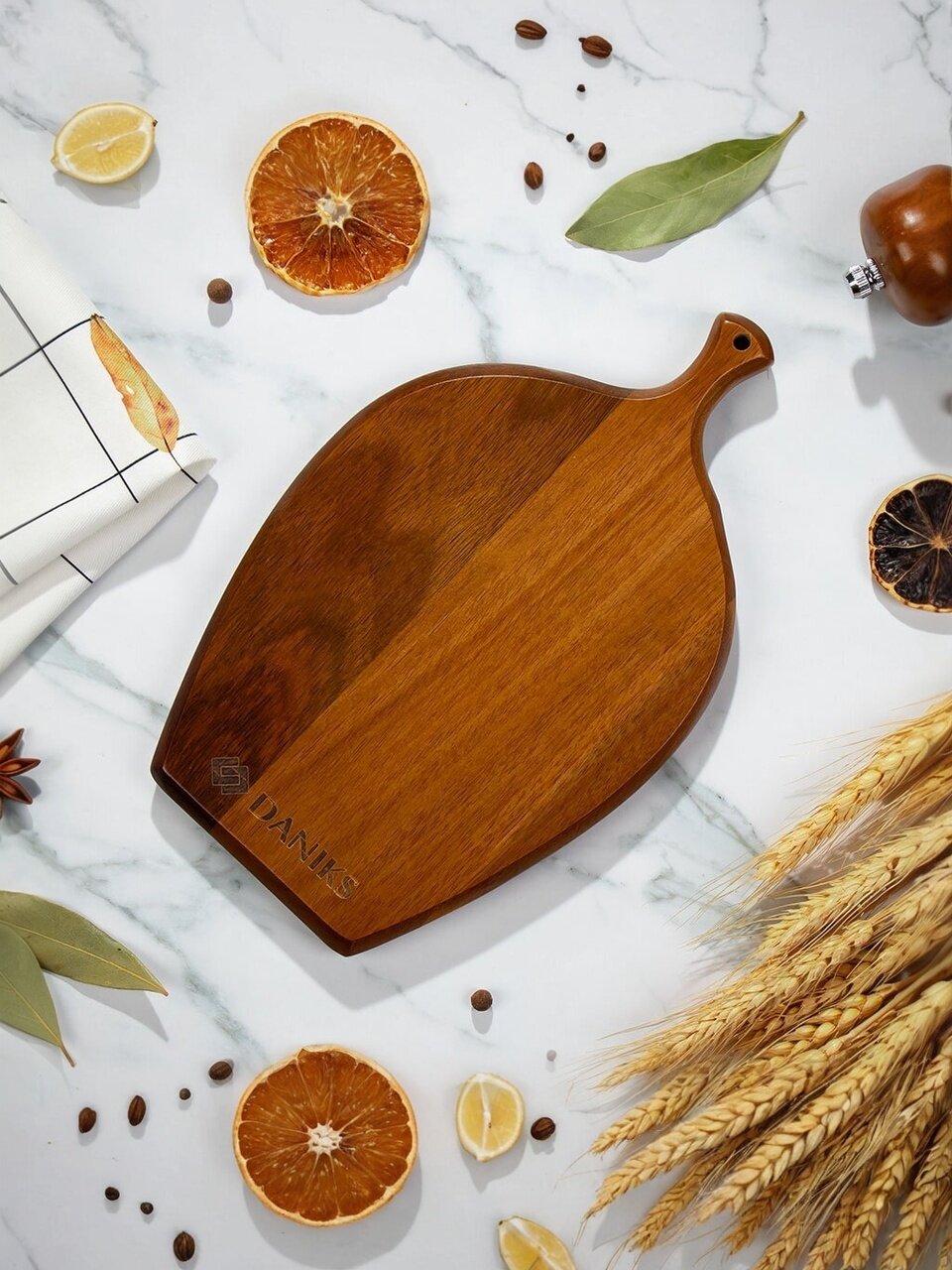 Daniks Доска разделочная деревянная 25х16х1.6 см, с ручкой