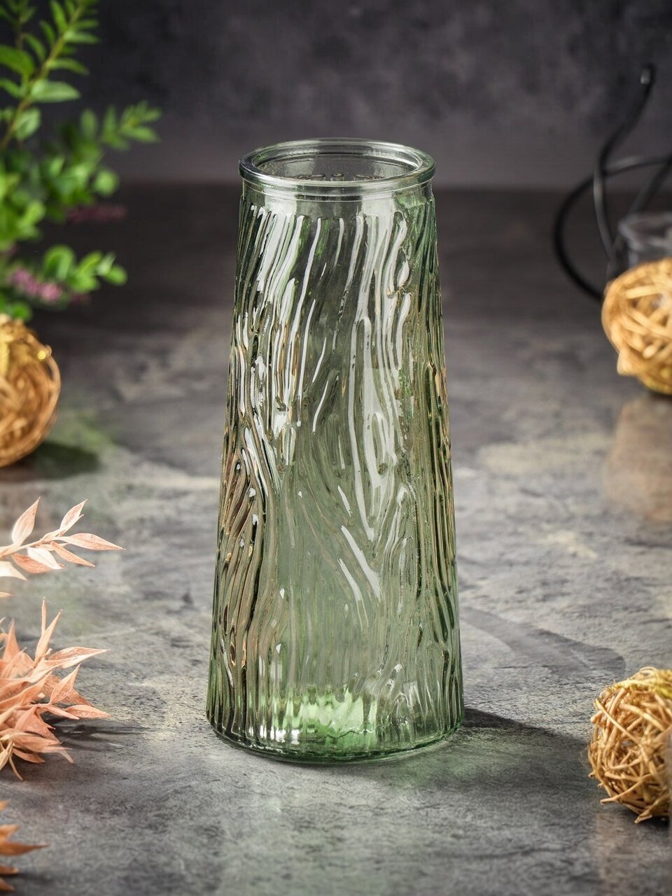 Ваза стеклянная настольная Кора 22х7 см зеленая для больших букетов