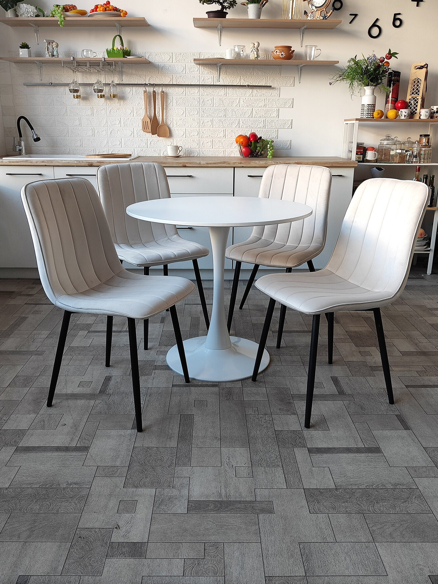 Стол кухонный обеденный круглый столешница D-80 см из МДФ металл цвет белый Baizheng