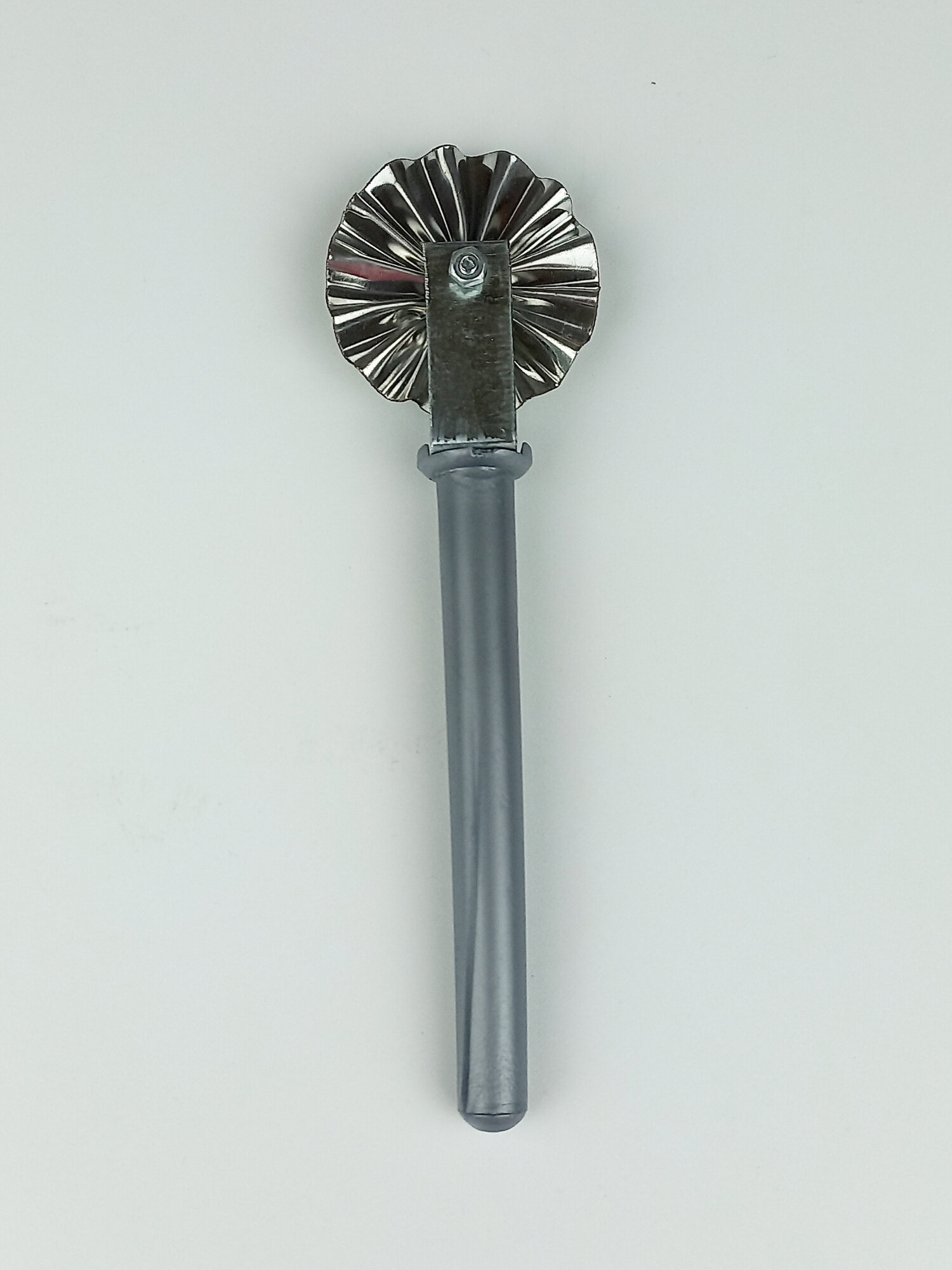 Нож для пиццы и теста (серый) — фото 1