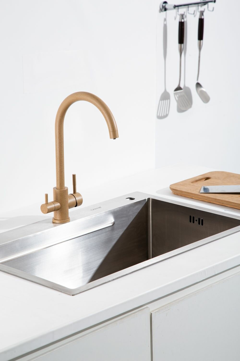 Смеситель для кухни со встроенным фильтром (краном) под питьевую воду Frap F4BC38WF99SD-4HN1, бежевый