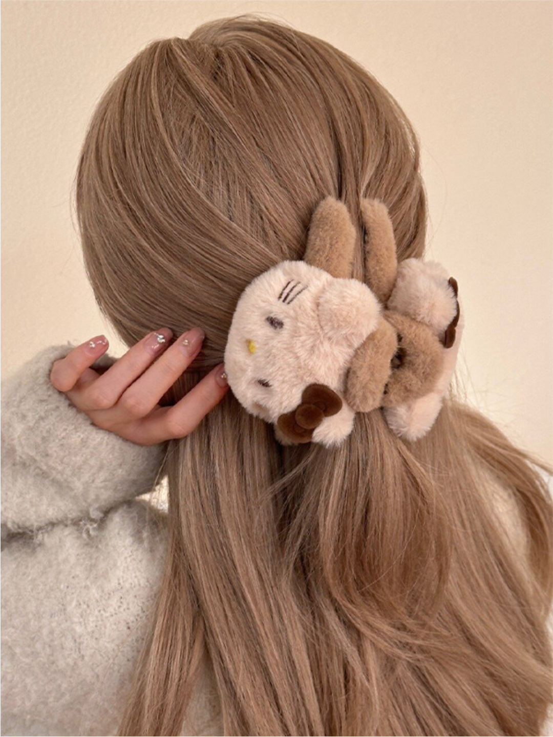 Заколка плюшевая "Hello Kitty" , искусственный мех, бежевая, длина 7см — фото 1