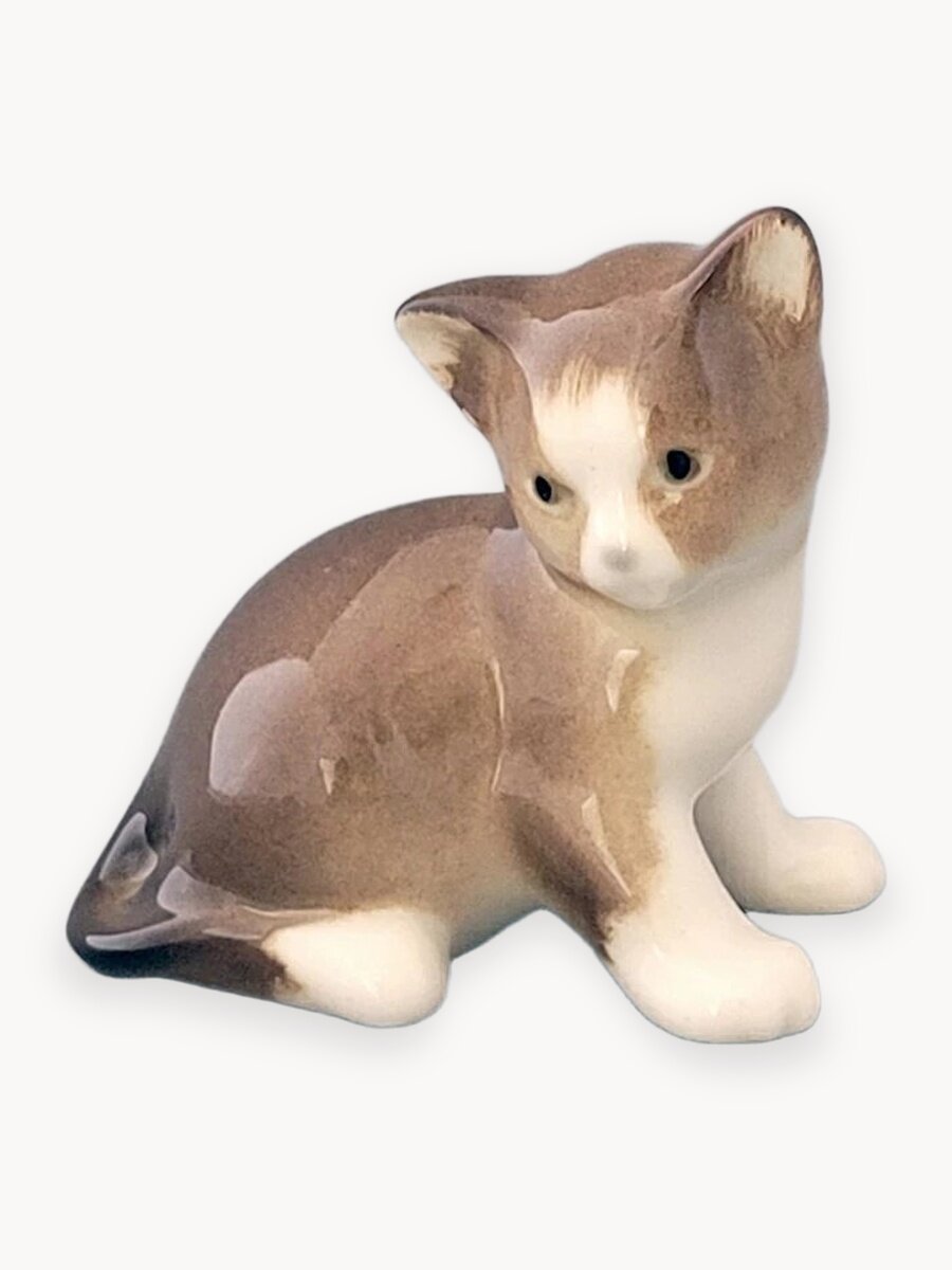 Статуэтка Императорский фарфоровый завод Котенок Парамоша