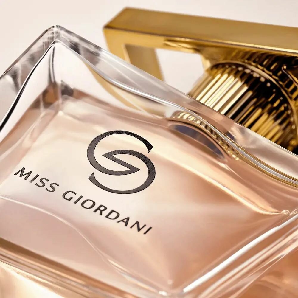 Парфюмерная вода Miss Giordani [Мисс Джордани] Oriflame для женщин, 50 мл