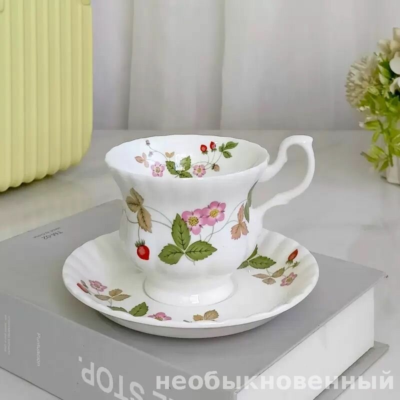 Эксклюзивная кружка Алиса в стране чудес для коллекционного подарка