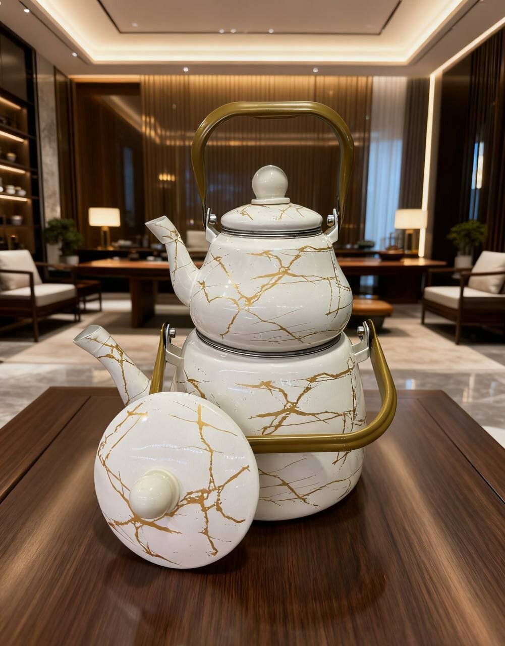 Набор эмалированных чайников, в подарочной упаковке, белого цвета