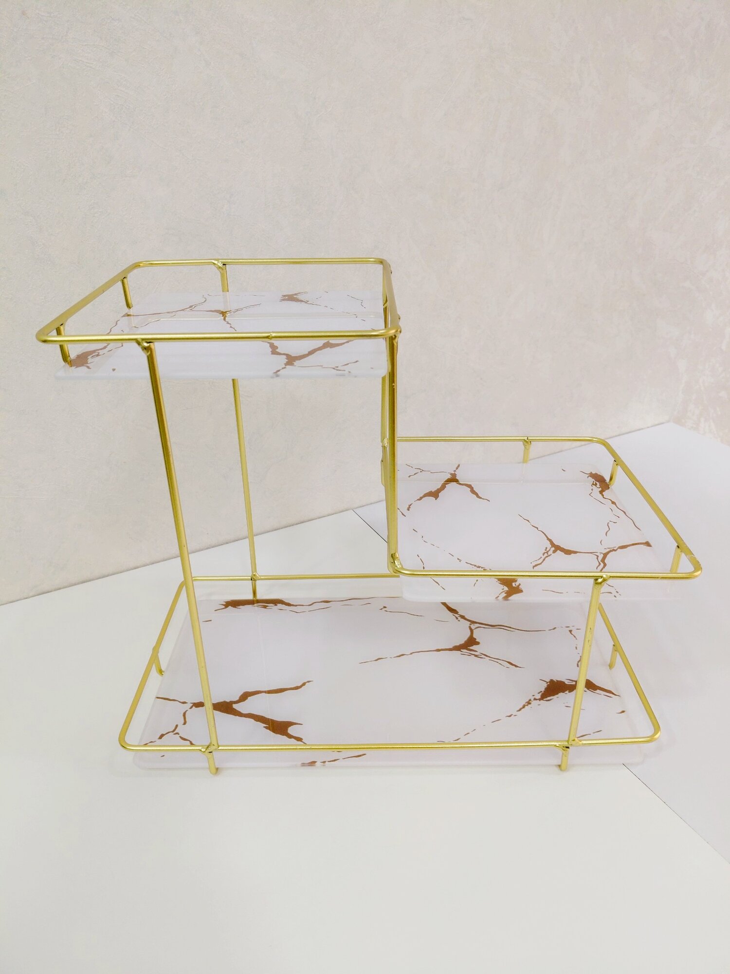 Органайзер, золотой металл белое стекло 3 секция, для косметики, парфюмерии, украшений, прямоугольный каркас