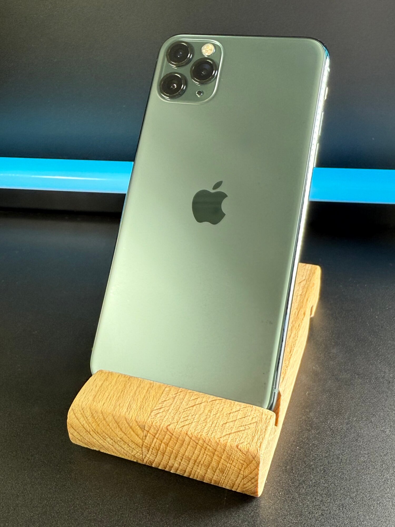 Смартфон Apple iPhone 11 Pro Max, 64gb, Midnight Green, RU, nano SIM + eSIM