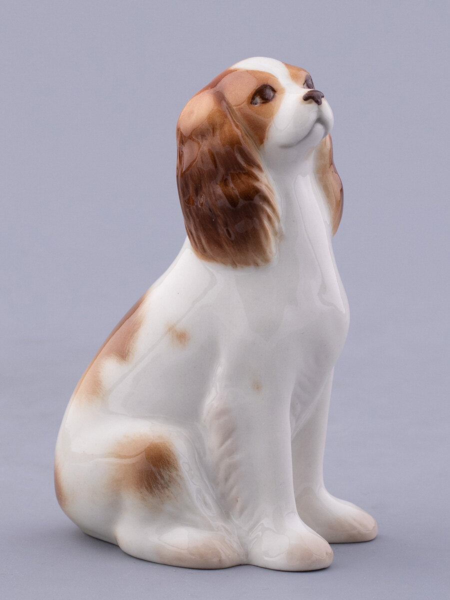 Фарфоровая статуэтка "Кавалер кинг-чарльз спаниель", Императорский фарфоровый завод — фото 1