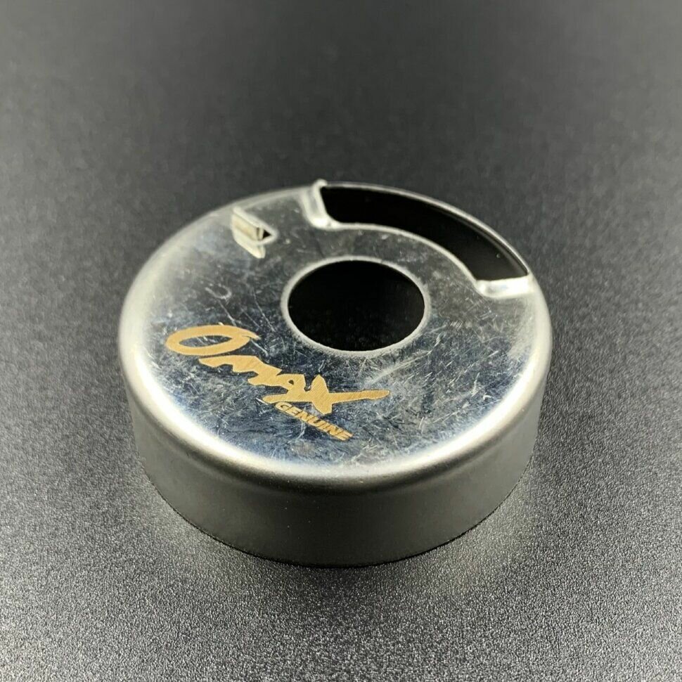 Стакан помпы охлаждения Yamaha 9.9-15, F6-20 (Производитель - Omax)