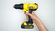 DEWALT 20V MAX XR Бесщеточная компактная дрель-шуруповерт (DCD791D2)