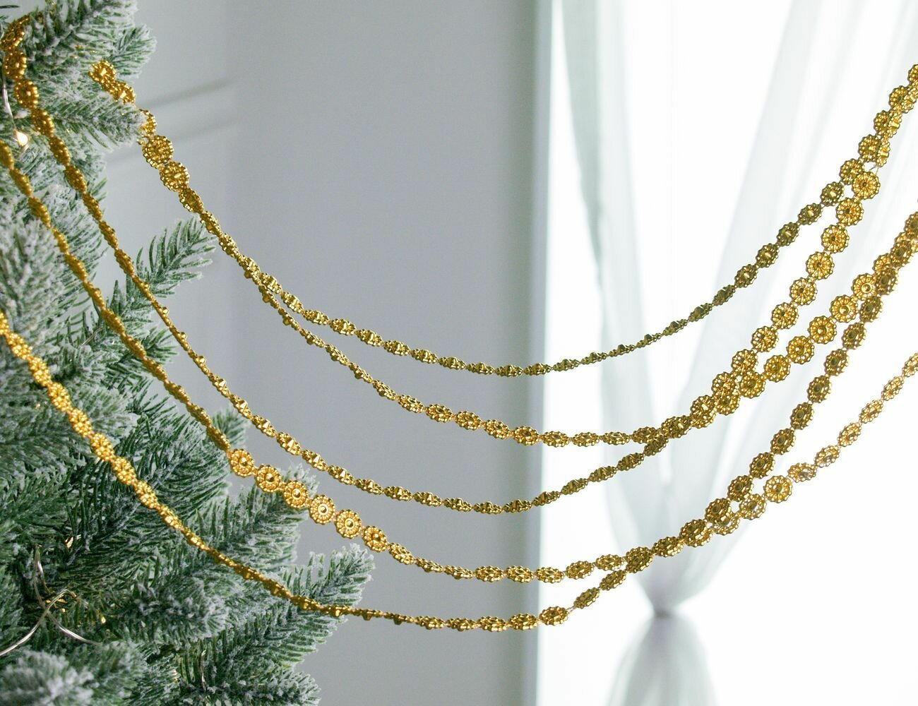 Бусы на ёлку маргерит пластик золотые 270 см Winter Deco 1001139