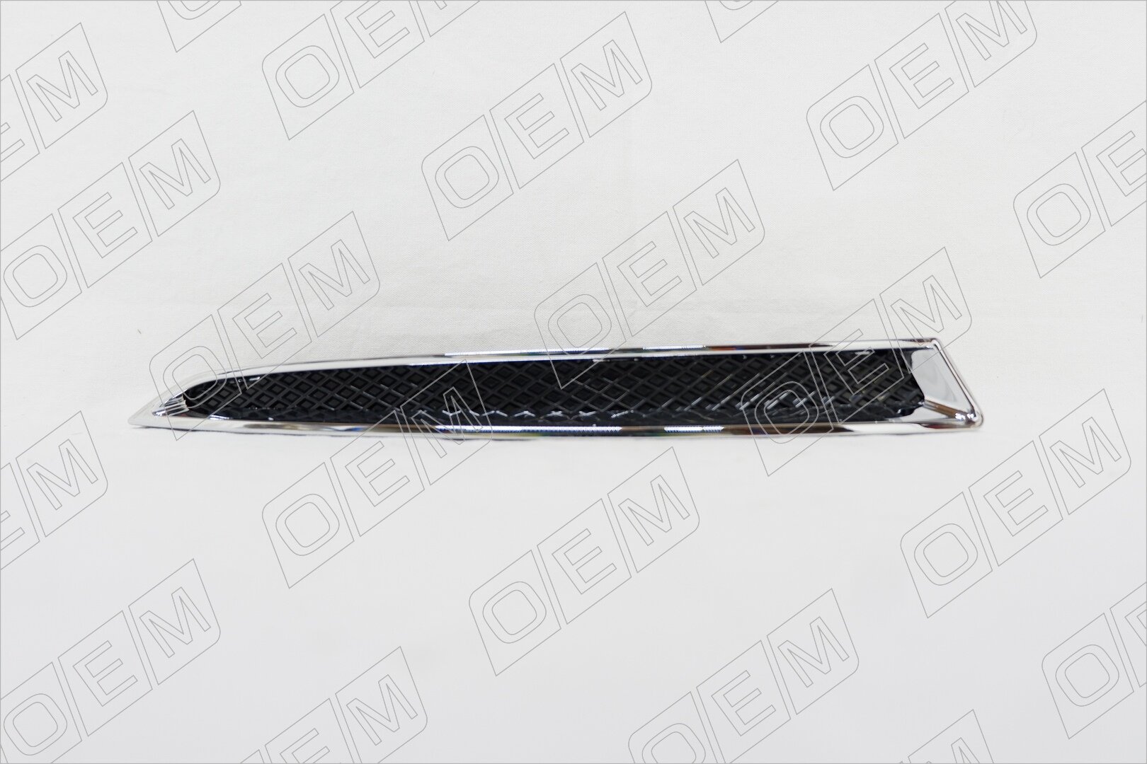 Накладка под фару правая Ford Kuga 2 CBS 5228800, Форд Куга, год с 2012 по 2016, O.E.M.