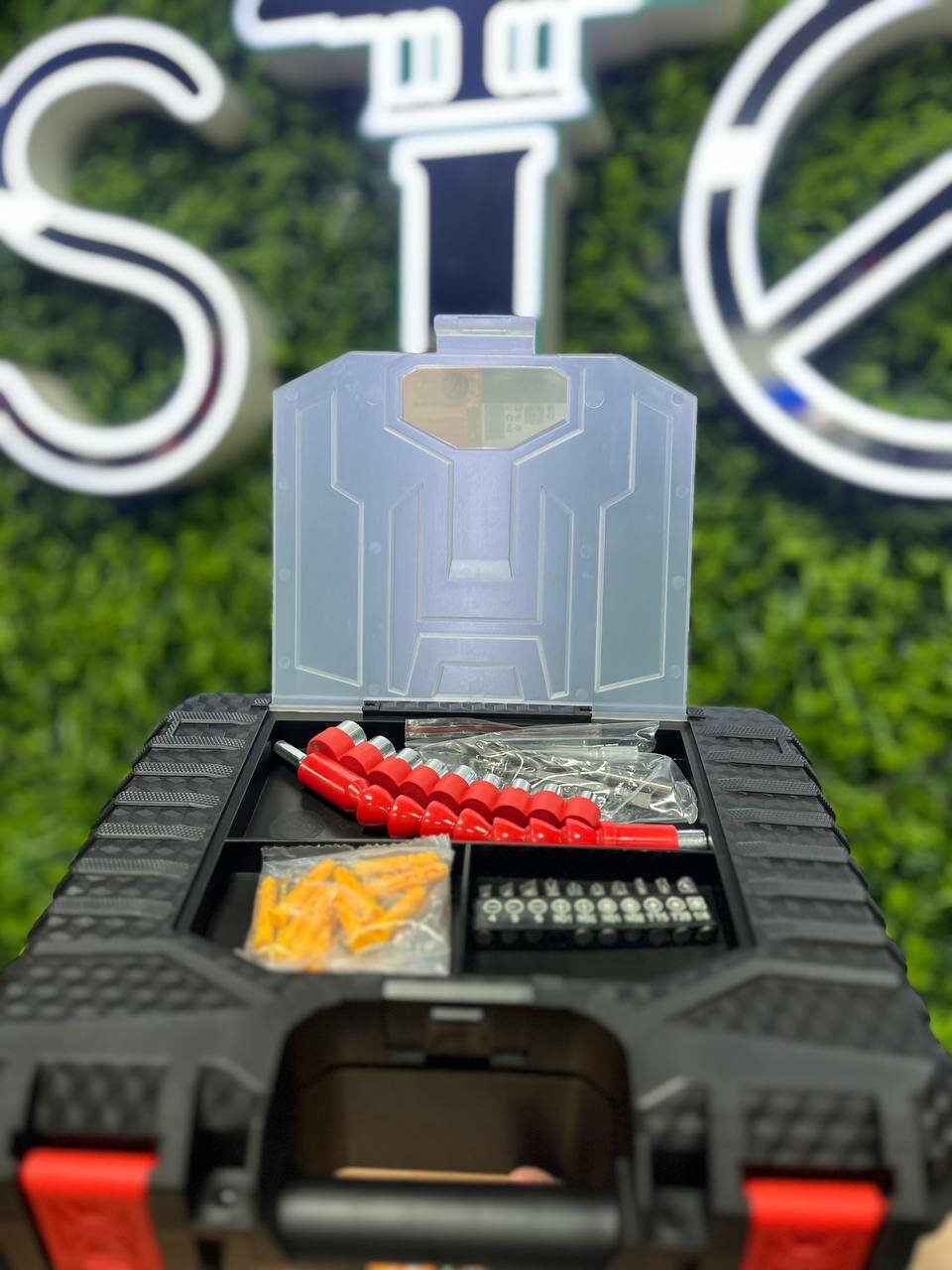 Шуруповерт NUMBER ONE "VDI16/2.0", с 2 аккумуляторами и кейсом — фото 1