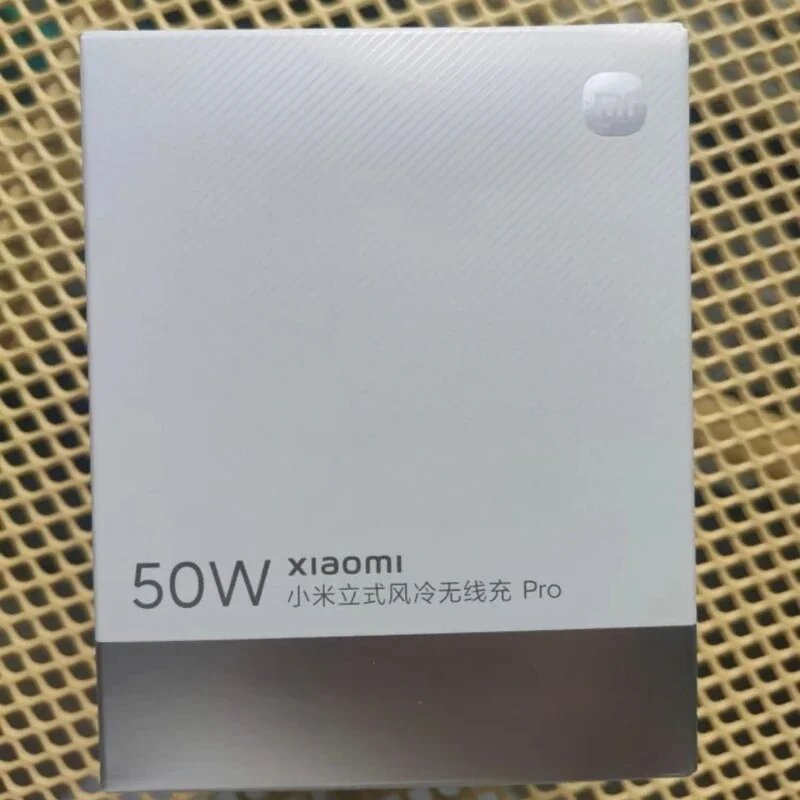 Картинки Беспроводное зарядное устройство Xiaomi Mi 50 Вт Pro с вертикальным воздушным охлаждением, быстрая зарядка для серии Xiaomi 15/14/13/12/11 для серий iPhone